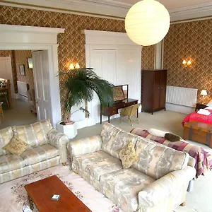 Regent Terrace, Central And Charming, Quiet Edinburgh